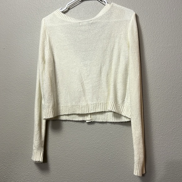American Eagle Cropped Cardigan - Picture 10 of 15